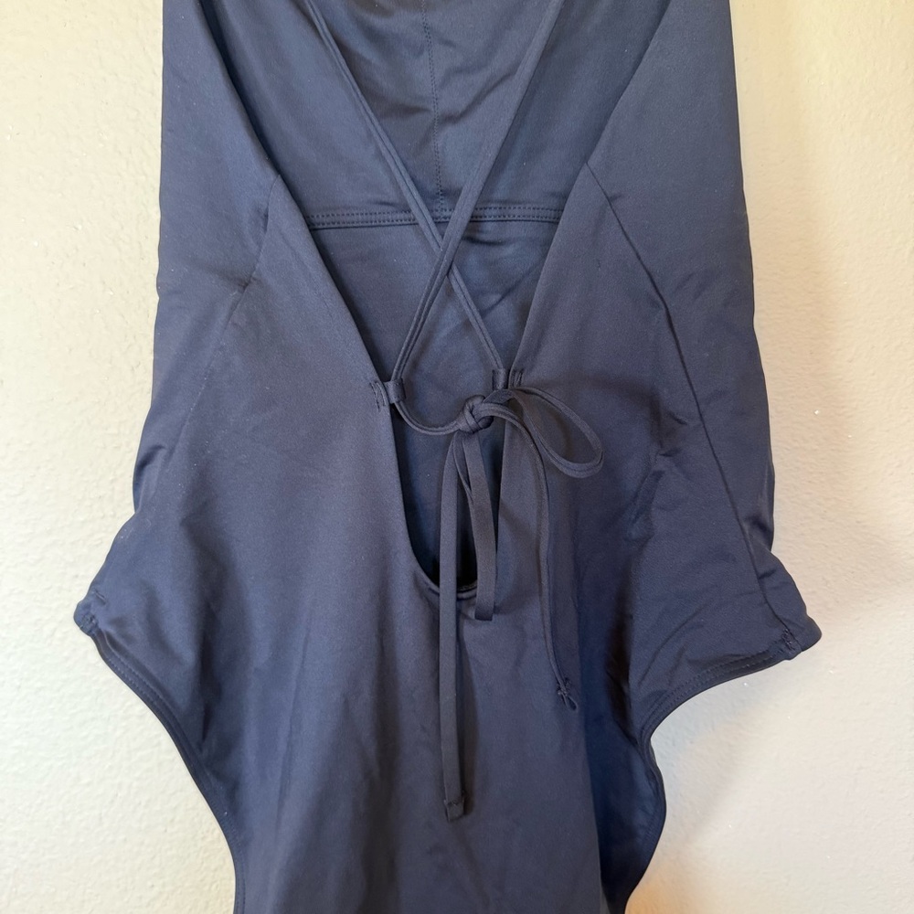 Everlane Classic Black One-Piece Tie Back Swimsuit Size Large - Picture 4 of 6